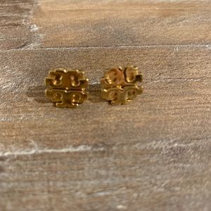 Tory Burch Jewelry - TORY BURCH GOLD EARRING STUDS Tory Burch Jewelry - TORY BURCH GOLD EARRING STUDS